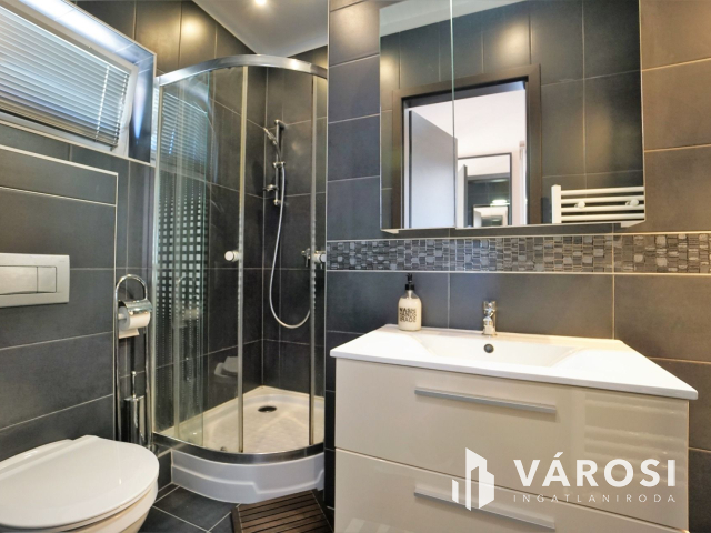 A lehetőségek tárháza Hévíz "Rózsadombján"