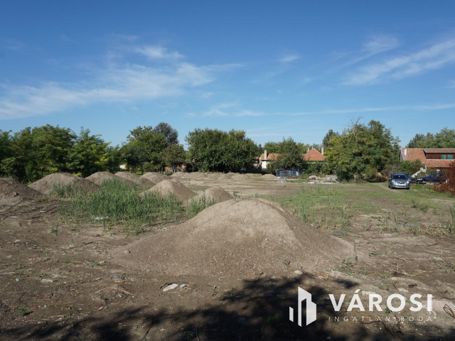 Építkezzen egy hórgásztó mellett!