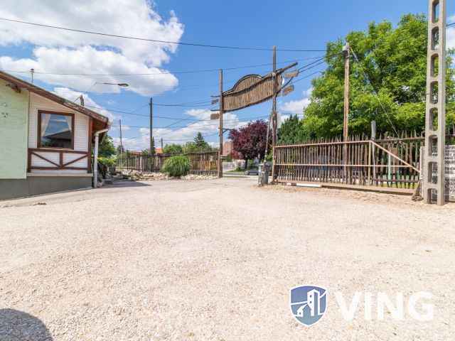 Bejáratott Sportlétesítmény eladó Sóskúton!