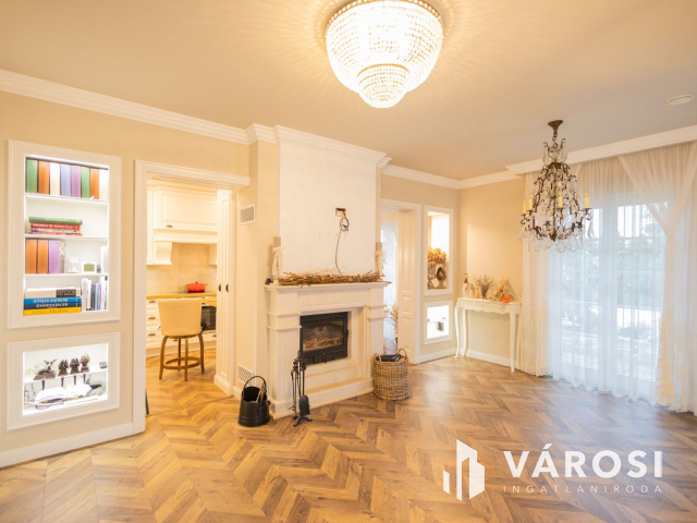 Mediterrán hangulatú ingatlan az Aranyparton