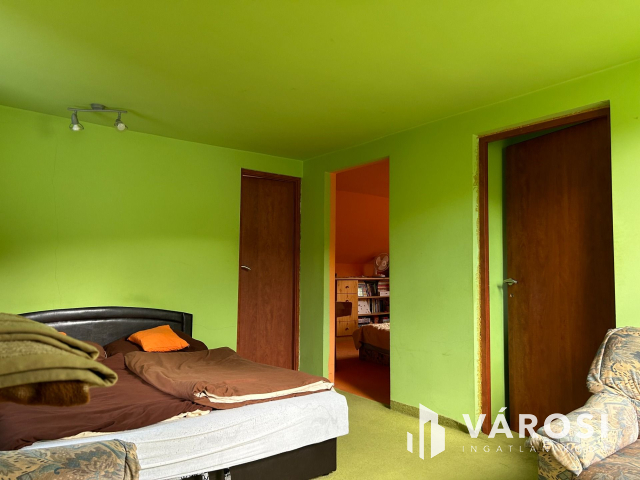 3 szintes családi ház Salgótarján egyik legjobb helyén eladó