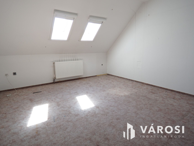 Miklósfán lehetőségekben gazdag, egyedi családi ház