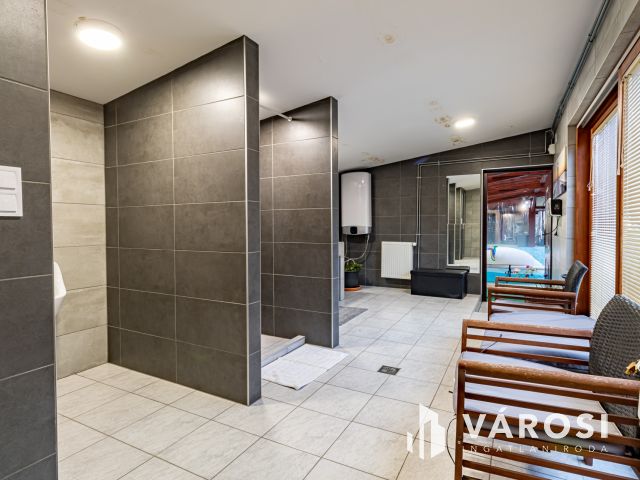 Wellnessház kiadó Fóton