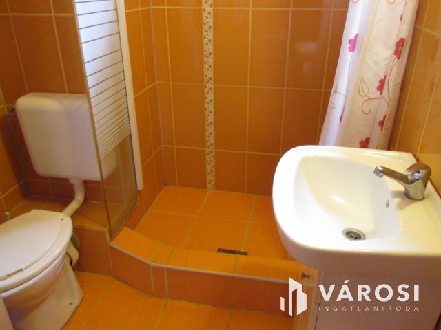 Két generációs otthon