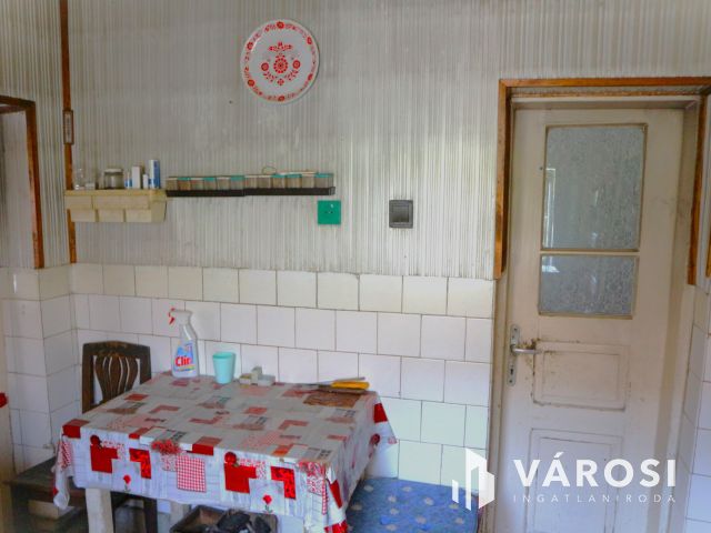 Ivánc,Őrség,csendes helyen,3szobás,felújítandó ház eladó