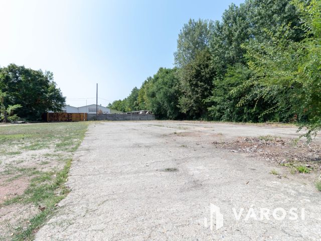 Ipari-logisztikai célokra alkalmas telek, 15.ker., 3498 m2