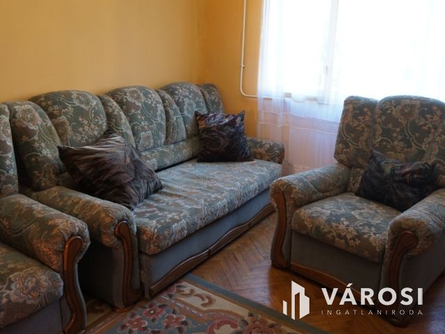 Családi ház remek helyen Vásárhelyen