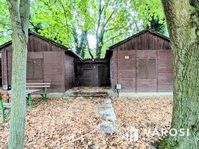 Nyaralókomplexum Szarvason-Kivételes Lehetőség a Vízparton!