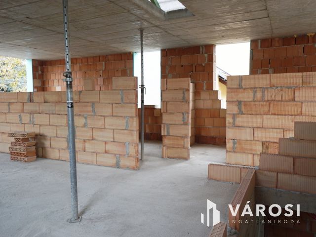 Prémium tetőteraszos, új építésű lakás Bókaitelepen