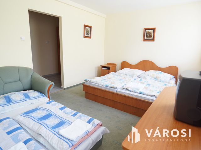 Tökéletes helyen, jó állapotú vendéglátó egység eladó!