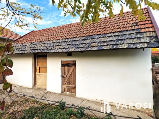 Hangulatos, száraz vályogház, KÖRÖS-PARTI panorámával