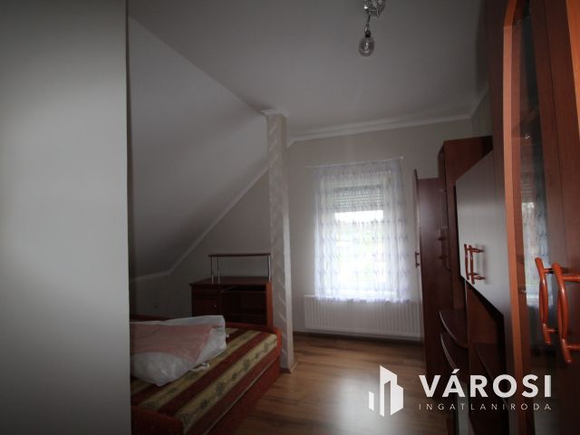 Tágas, jó állapotú ház Vönöckön