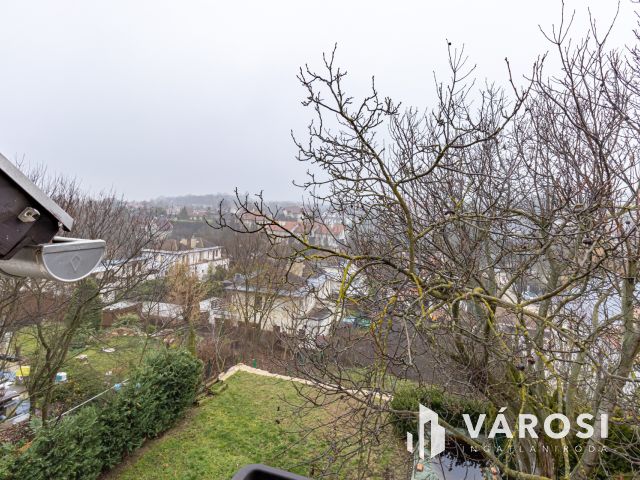 Családi ház Ürömön, akár három generációnak