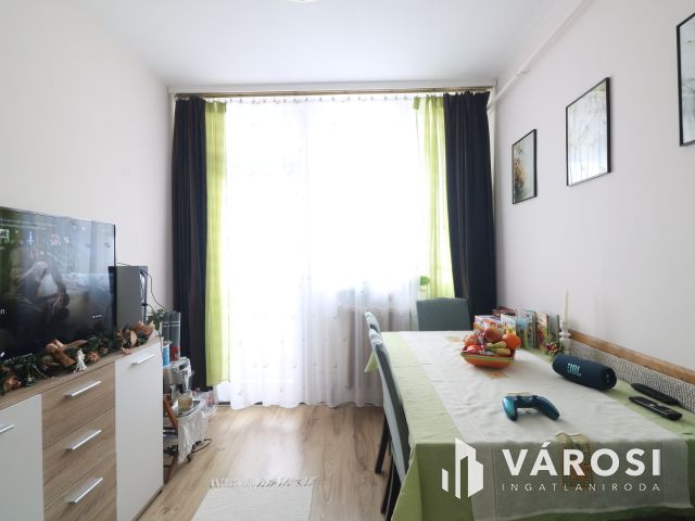 Eladó Panel Lakás Hódmezővásárhelyen !