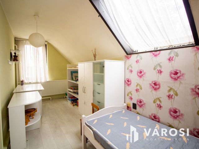 Ritka adottságú ingatlan Újkígyós központjában