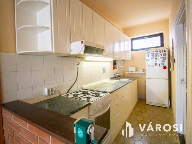 Ritka adottságú ingatlan Újkígyós központjában