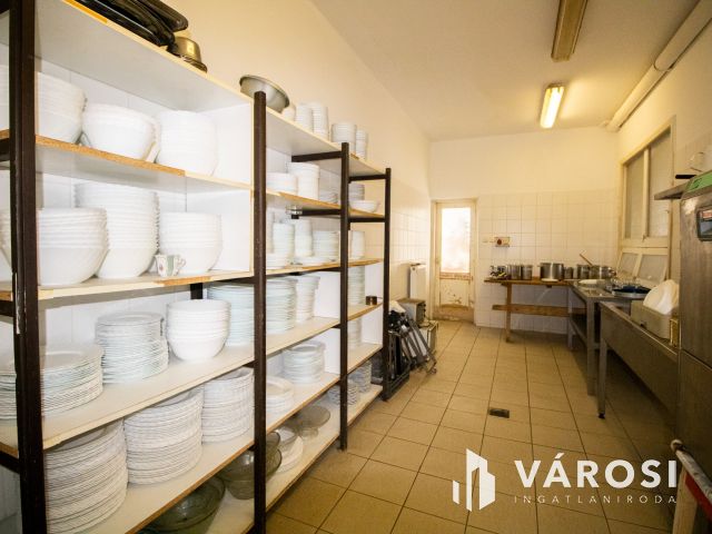 Rendezvényközpont + panzió