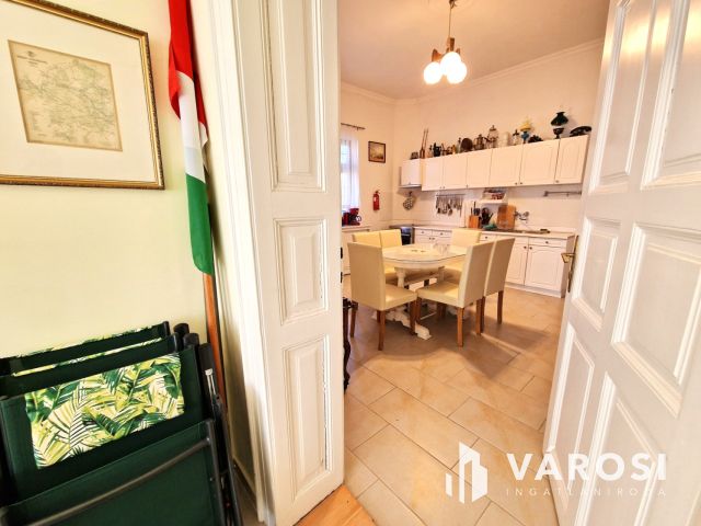 Hangulatos vidéki kúria a Sebes-Körös közelében