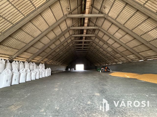 Rendkívül Jó Helyen, Debreceni Telephely Csarnokokkal!!!