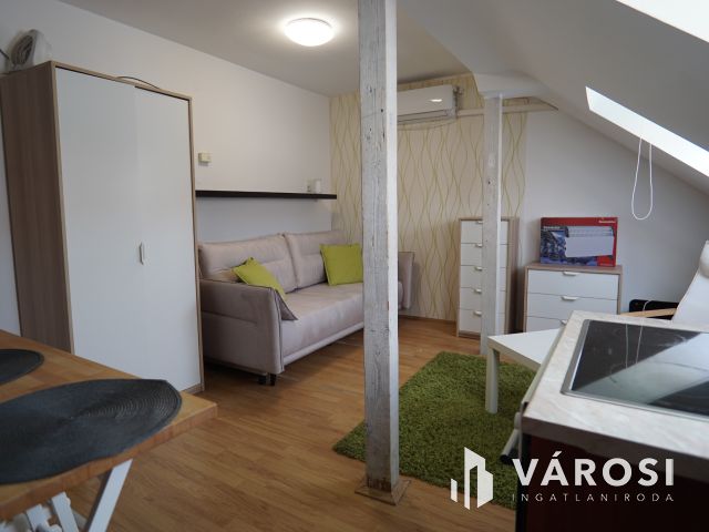 Belvárosi kiadó garzon lakás!