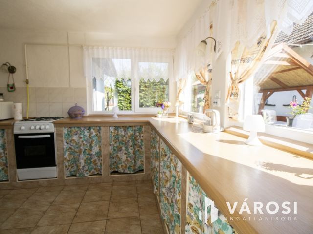 Vidéki nyugalom Hunyán