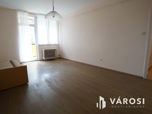 Kiadó erkélyes lakás a Bartókban